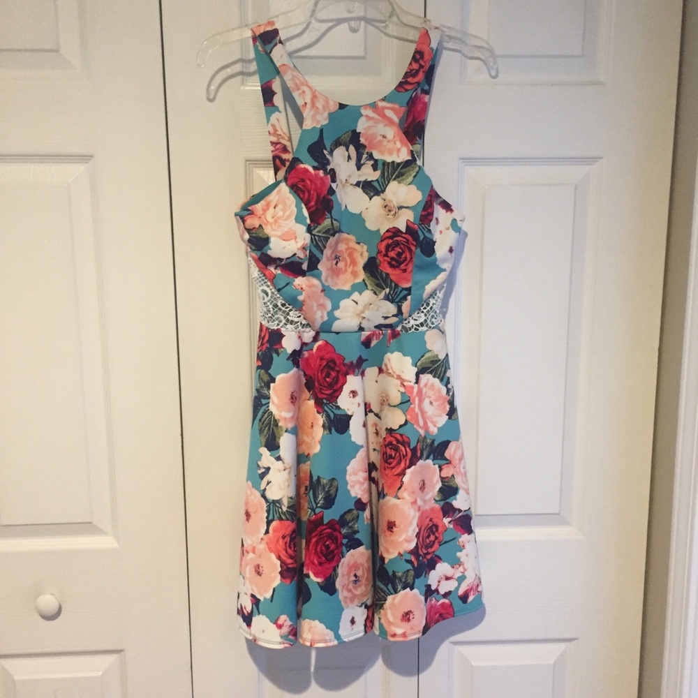 Jodi Kristopher Floral Dress size 9